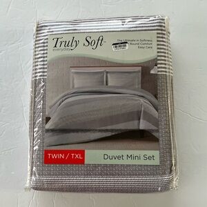 Truly Soft Duvet Mini 2 Piece Set Twin/TXL Color Gray